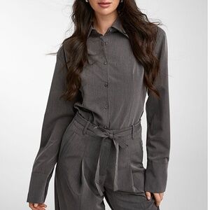 Wiya TU Italy grey wide shoulder pads long sleeve button up shirt NWT